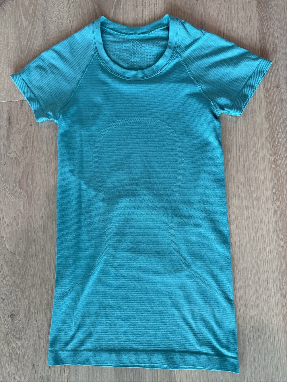 Lululemon athletica sea foam Swiftly Short Sleeve Active Tee